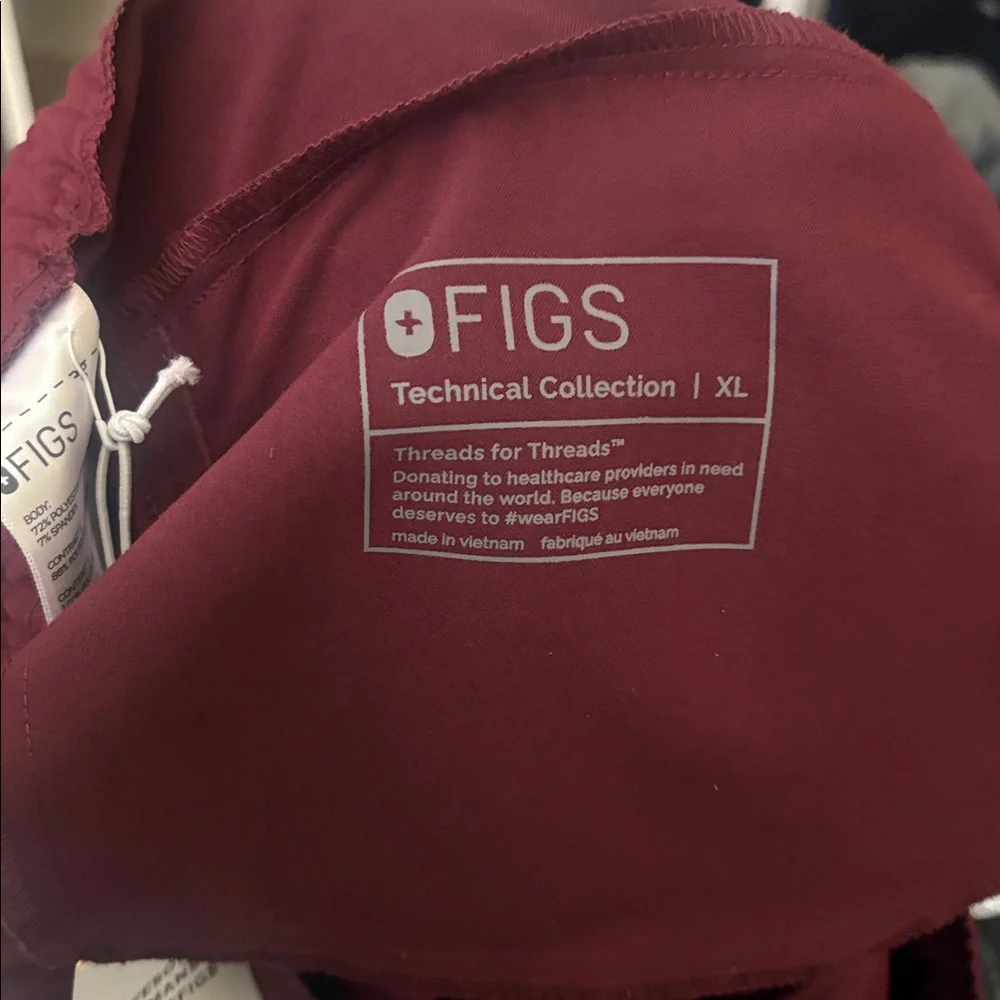 Figs nwt men’s